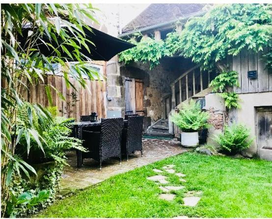 Villa L Annonce N Est Pas D Actualite Ne Pas Prendre De Reservation Saint-Fargeau  Exterior foto